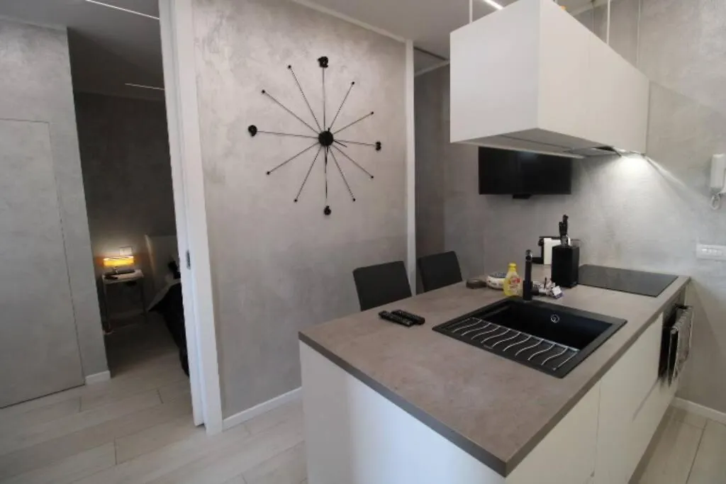 Bilocale Di Lusso - Open Space Cologno Monzese 0*,  İtalya